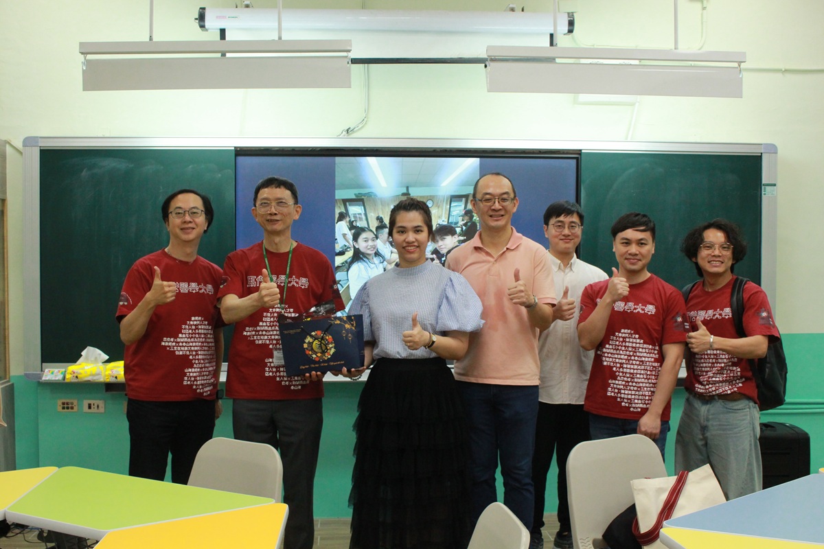 Local to Global Exchange | Jinshan High, Mackay Medical University & Vietnam’s Kinh Bac International School